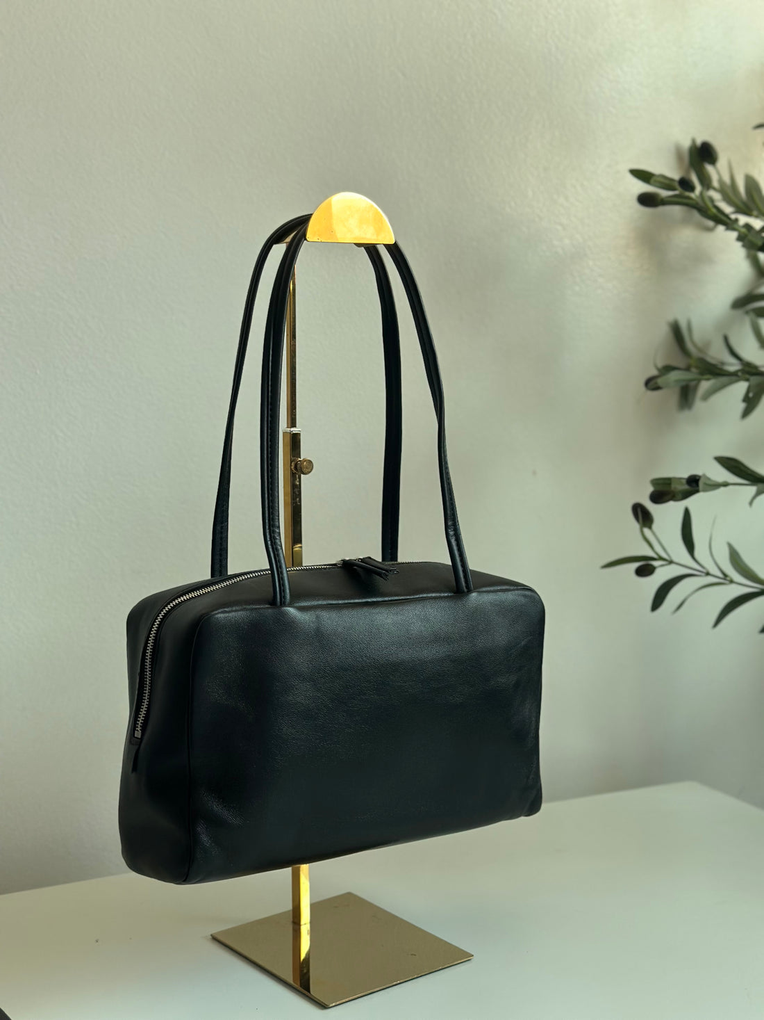 Classic Everyday Shoulder Bag | Minimalist Soft Leather Tote