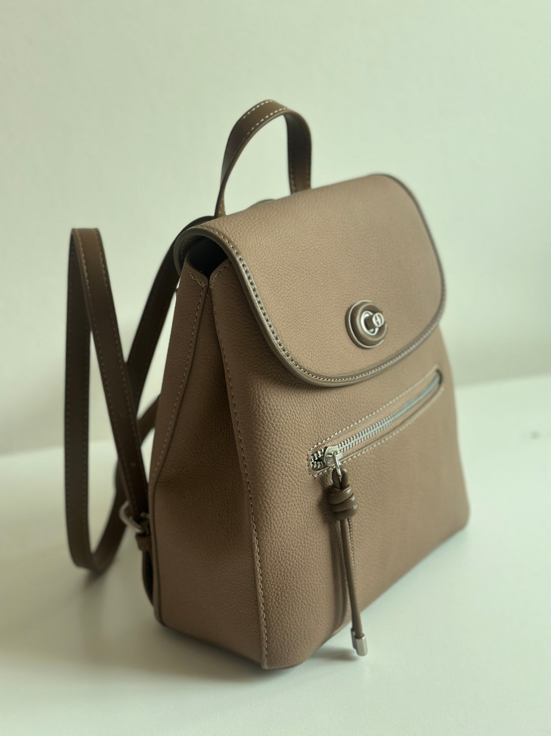 Chrisbella Minimalist Leather Backpack