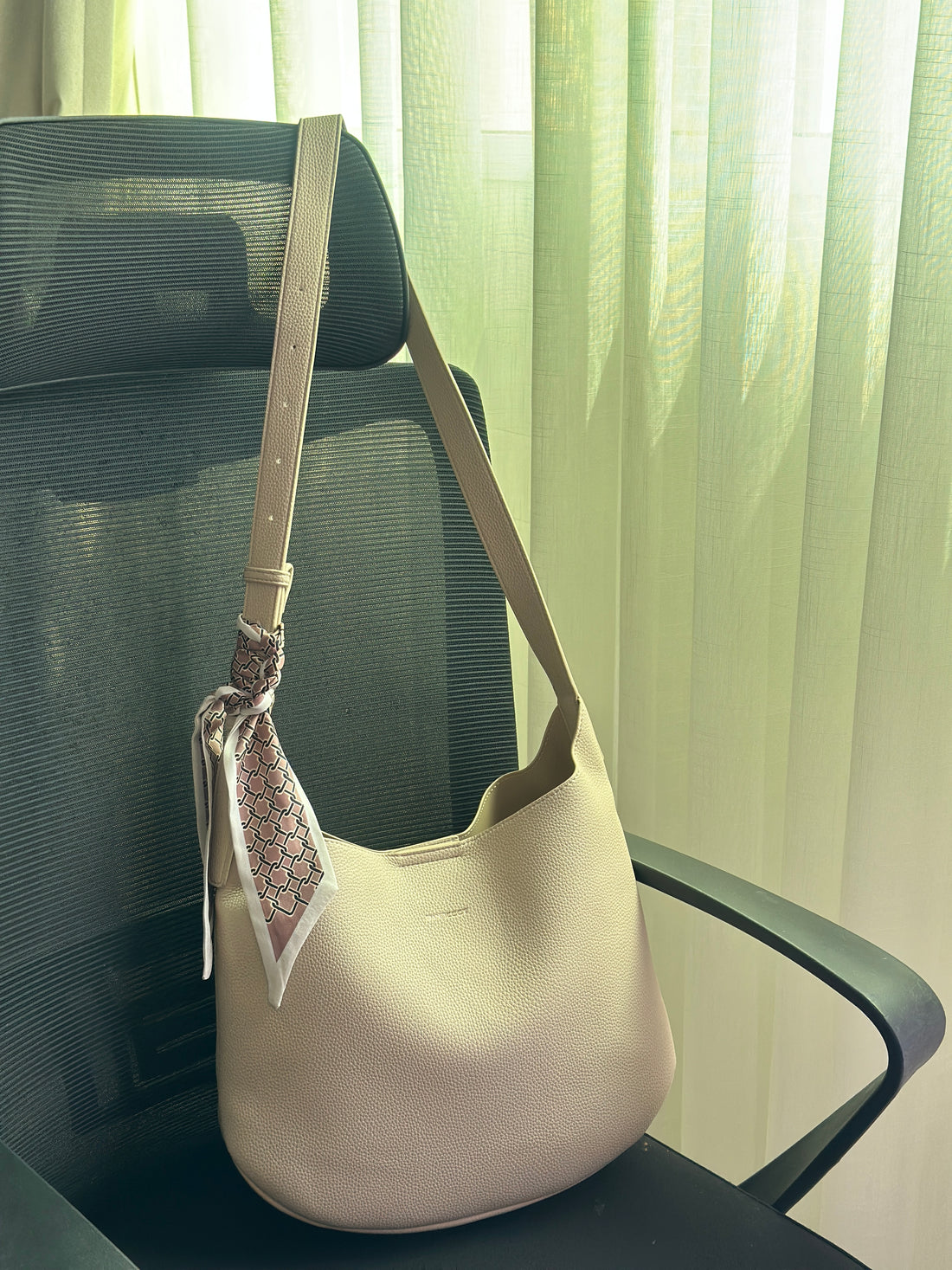 Soft Leather Hobo Shoulder Bag