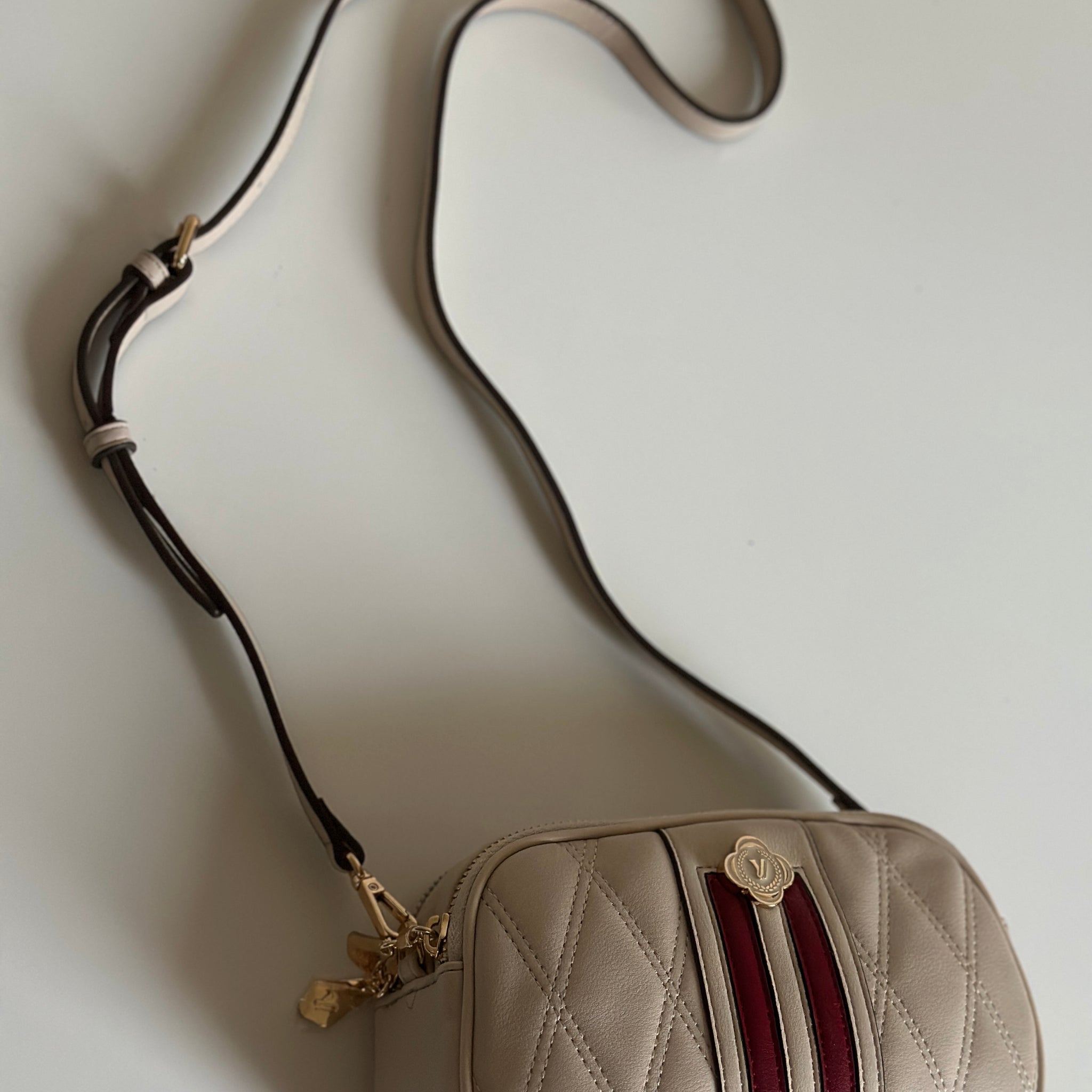Quilted Crossbody Bag with Dual Zippers