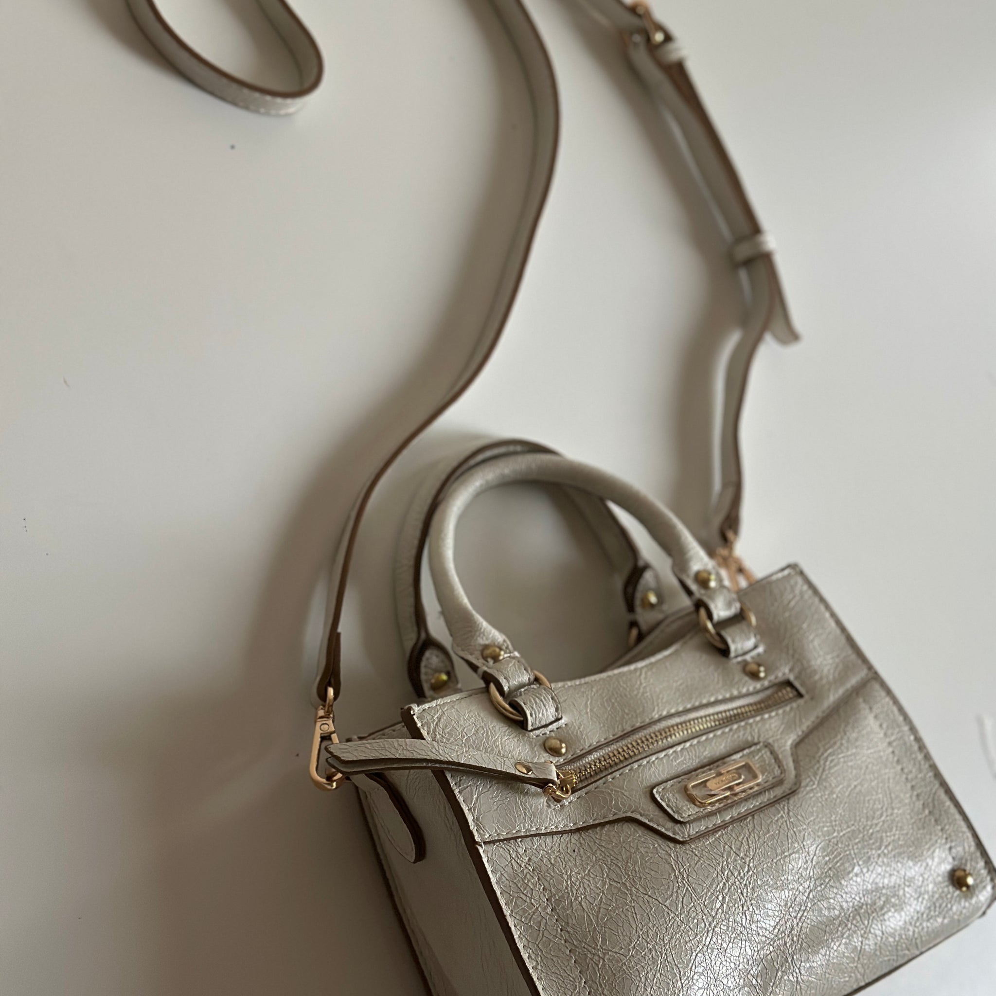 Small Structured Handbag with Front Zipper – Metallic Beige