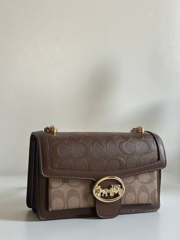 BAGCO Signature Chain Shoulder Bag