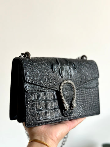 Python-Texture Chain Shoulder Bag – Bold & Elegant