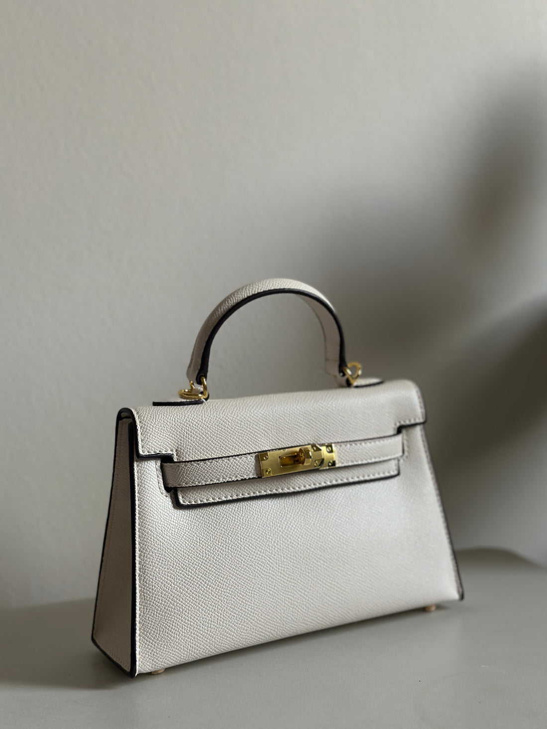 Elegant Structured Top-Handle Bag with Dual Straps